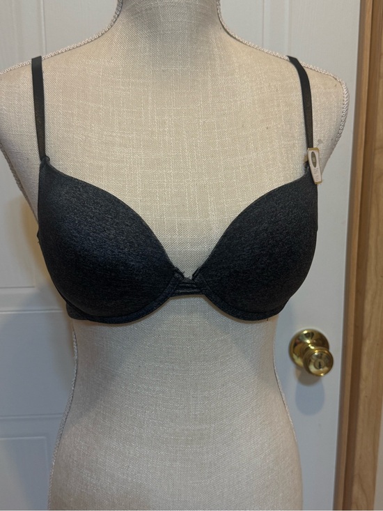 Adrienne Vittadini Other - Adrienne Vittadini Sz36B Everyday Light Lift Gray T-Shirt Bra NWT😊😊